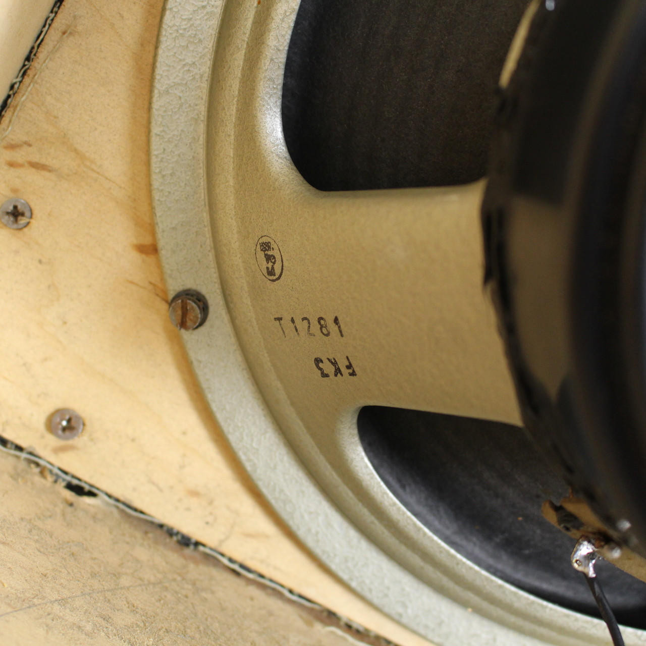 Vintage 1977 Marshall Model 1982 120W 4x12 Guitar Speaker Cabinet