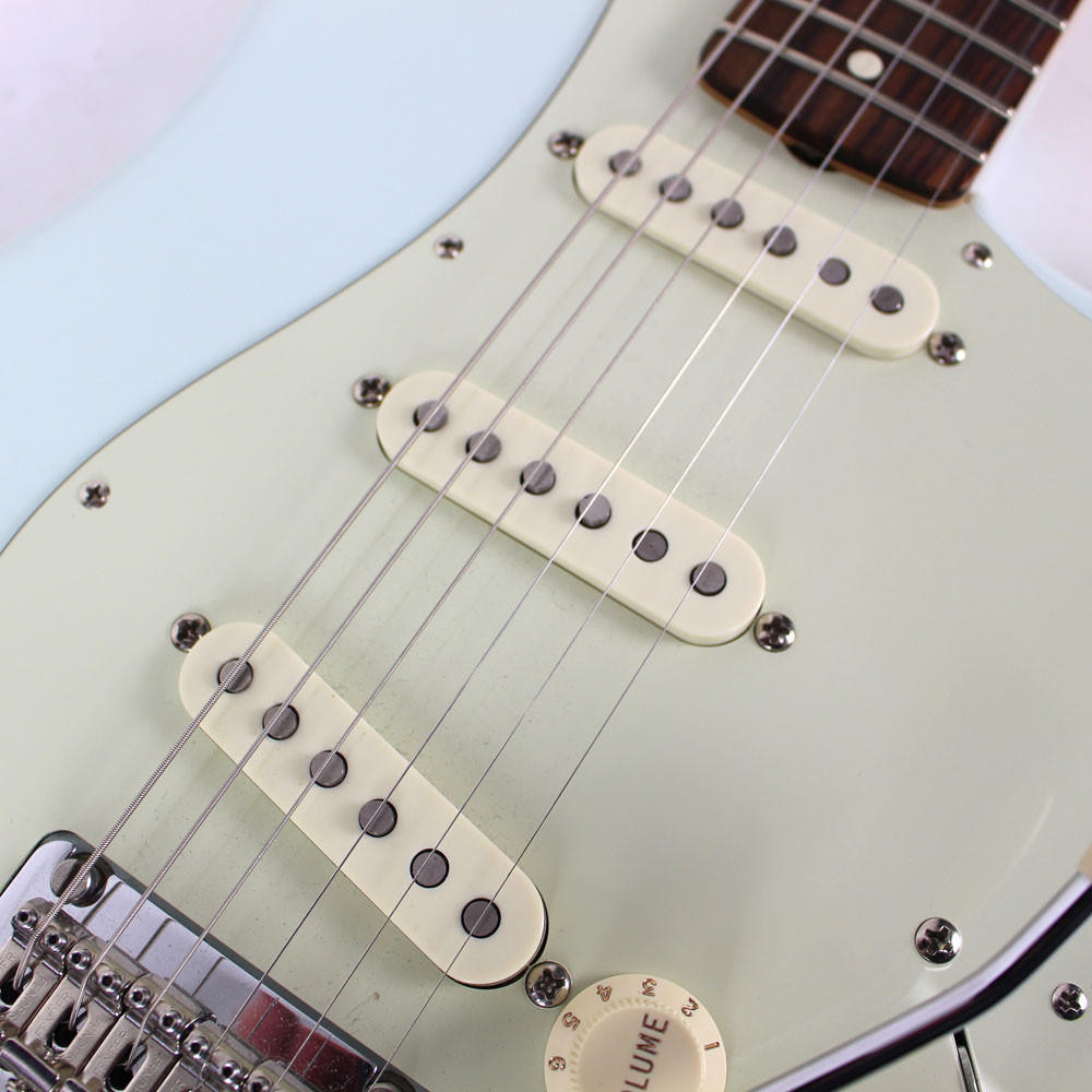 2014 Fender Classic Player Series 60s Stratocaster MIM Electric