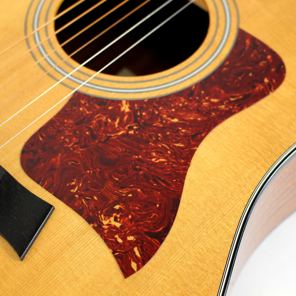 2006 Taylor 110-E Dreadnought Acoustic Guitar Natural | Cream City