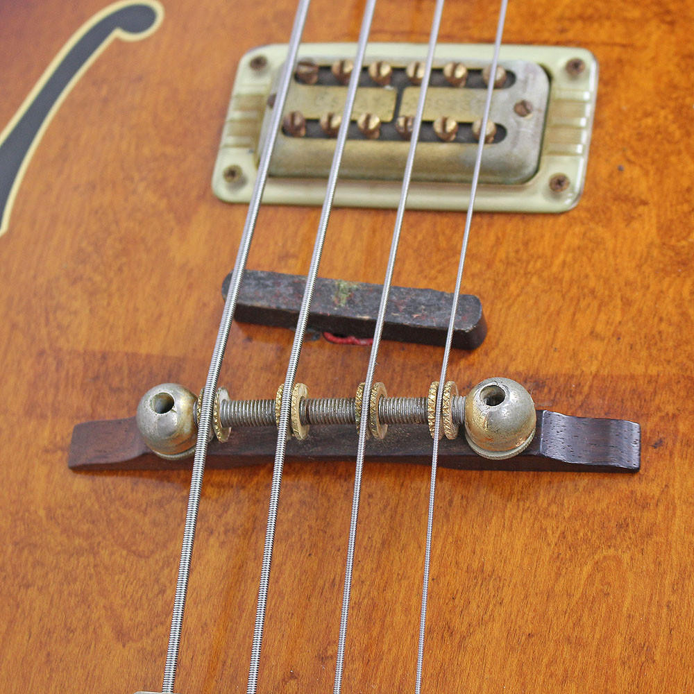 Vintage 1967 Gretsch Model 6070 Electric Bass Guitar Sunburst