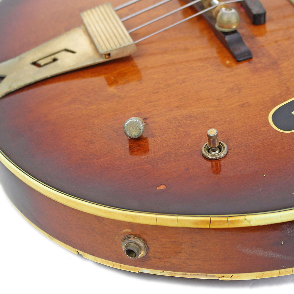 Vintage 1967 Gretsch Model 6070 Electric Bass Guitar Sunburst