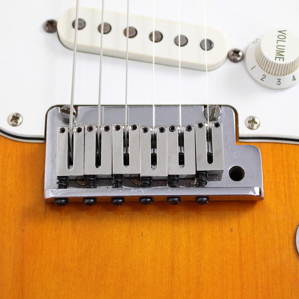 1997 Fender American Standard Stratocaster in Sunburst | Cream