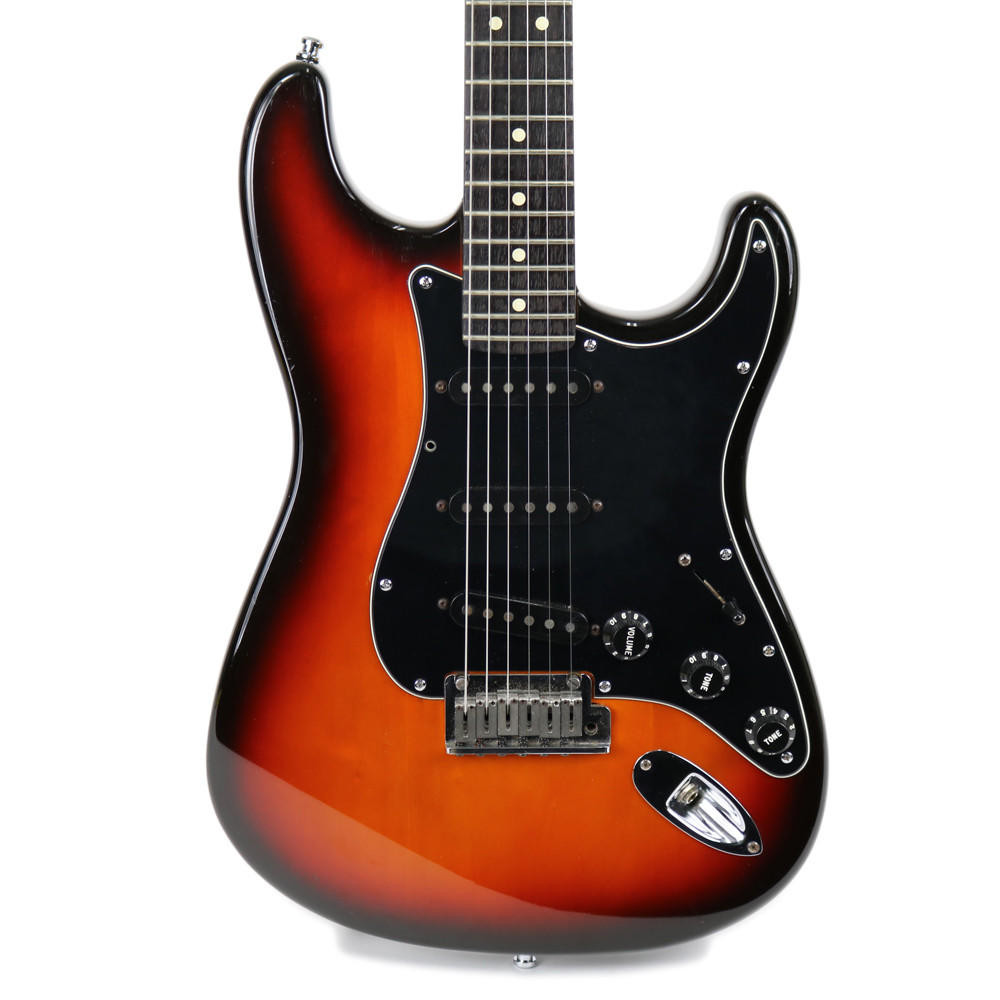 1996 Fender American Standard Stratocaster in Sunburst | Cream