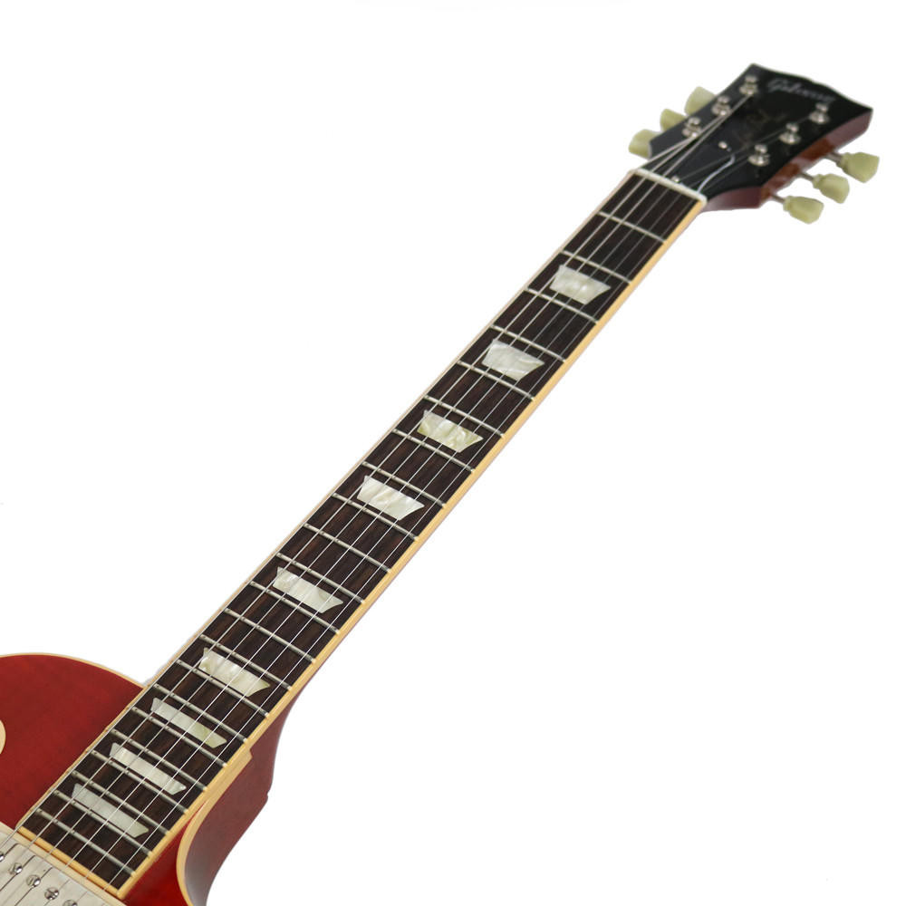 2007 Gibson Les Paul Standard in Heritage Cherry Sunburst | Cream