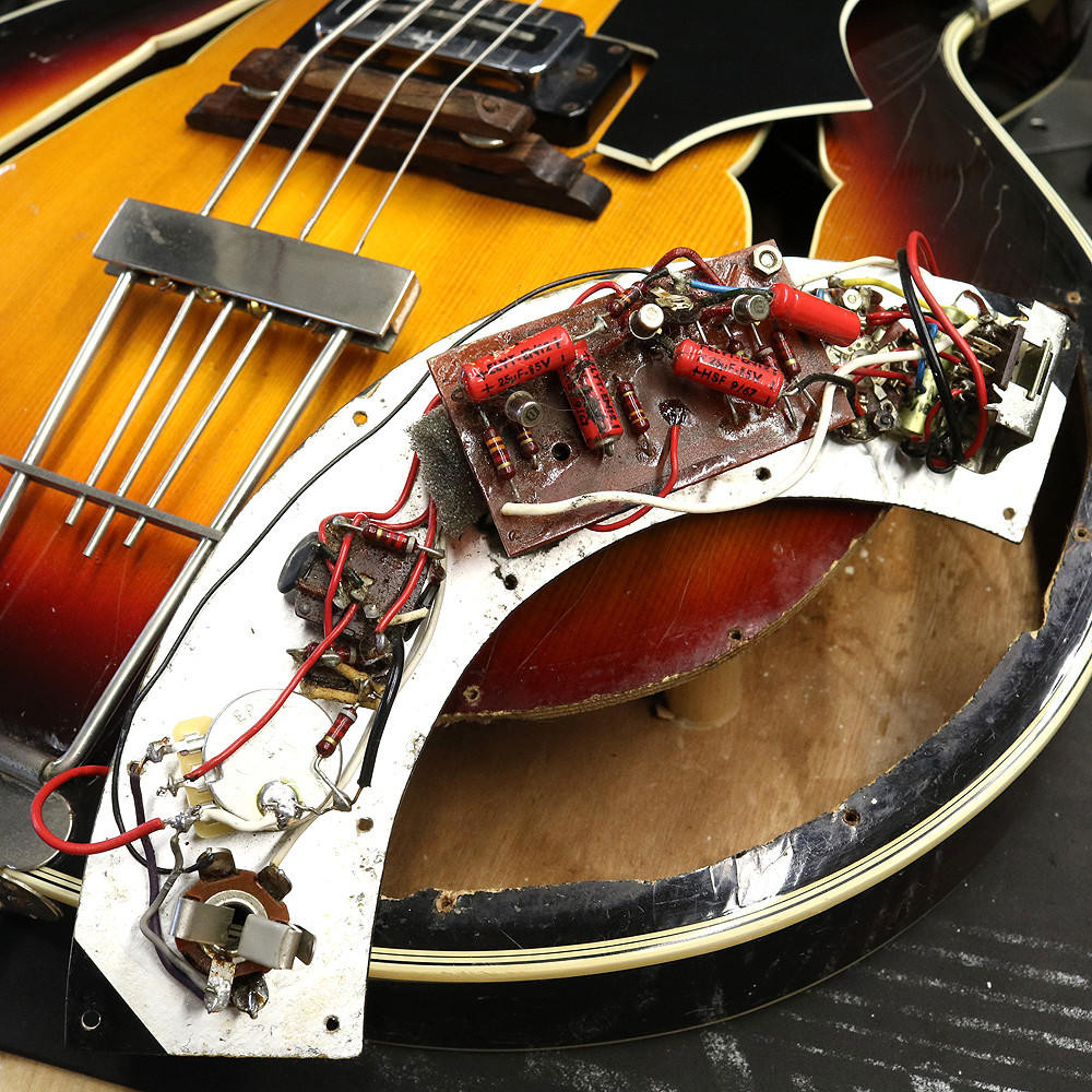 Vintage 1967 Hofner Model 500/BZ Semi Hollow Body Electric Bass