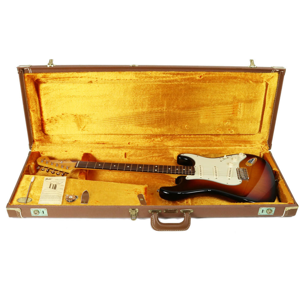 2006 American Vintage '62 Reissue Stratocaster in 3-Color Sunburst