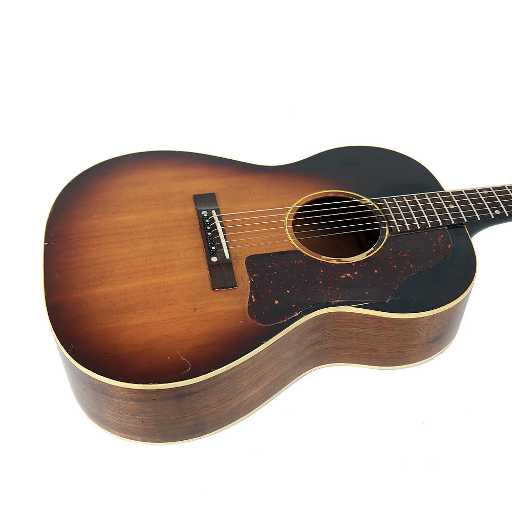 Vintage 1959 Gibson LG-1 Acoustic Guitar Sunburst Finish | Cream