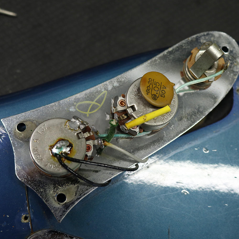 Vintage 1969 Fender Musiclander Arrow Swinger Electric Guitar Lake