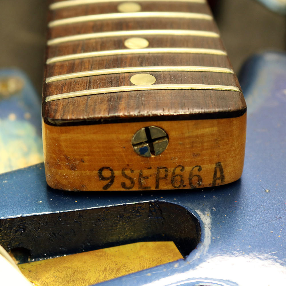 Vintage 1969 Fender Musiclander Arrow Swinger Electric Guitar Lake