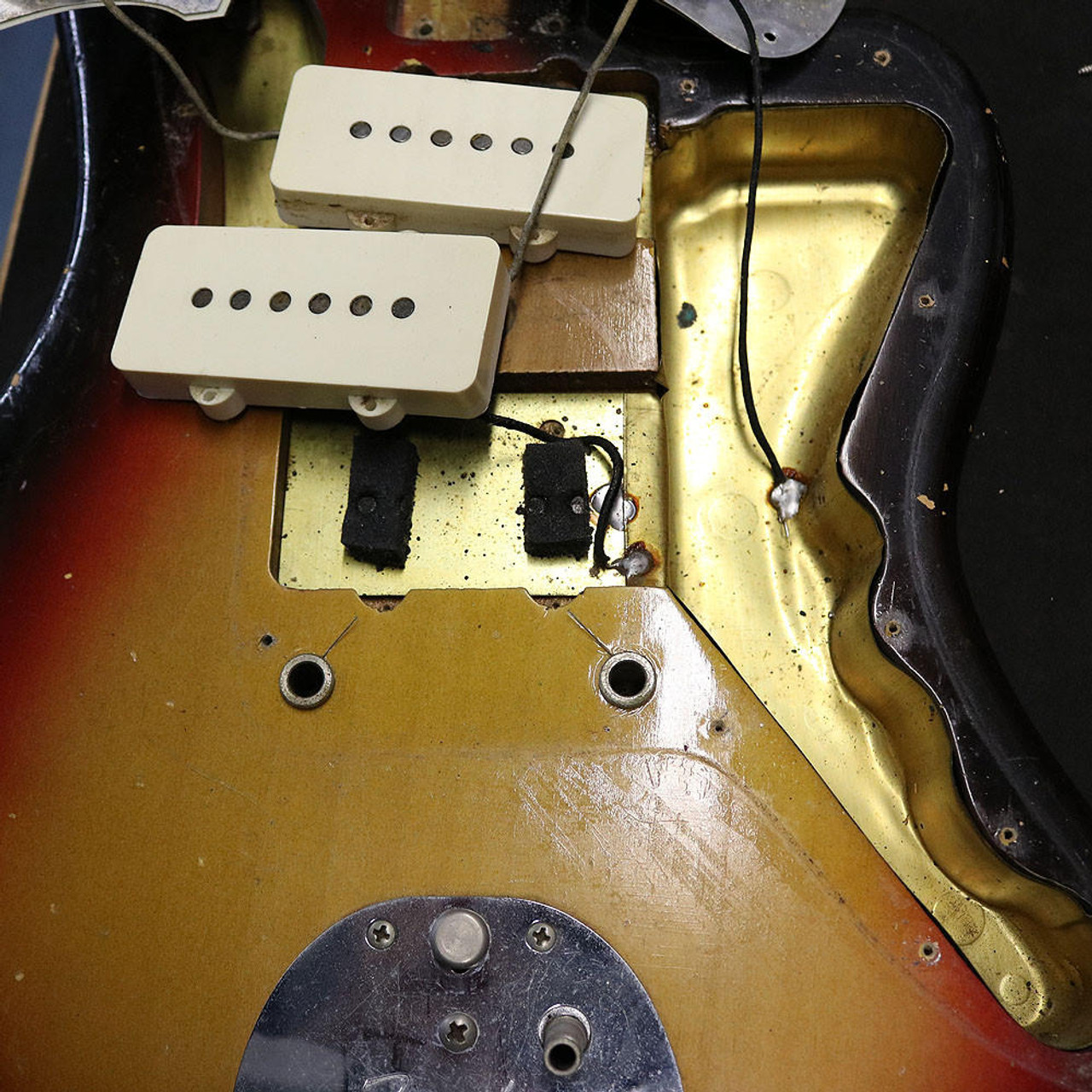 Vintage 1966 Fender Jazzmaster Electric Guitar Sunburst | Cream