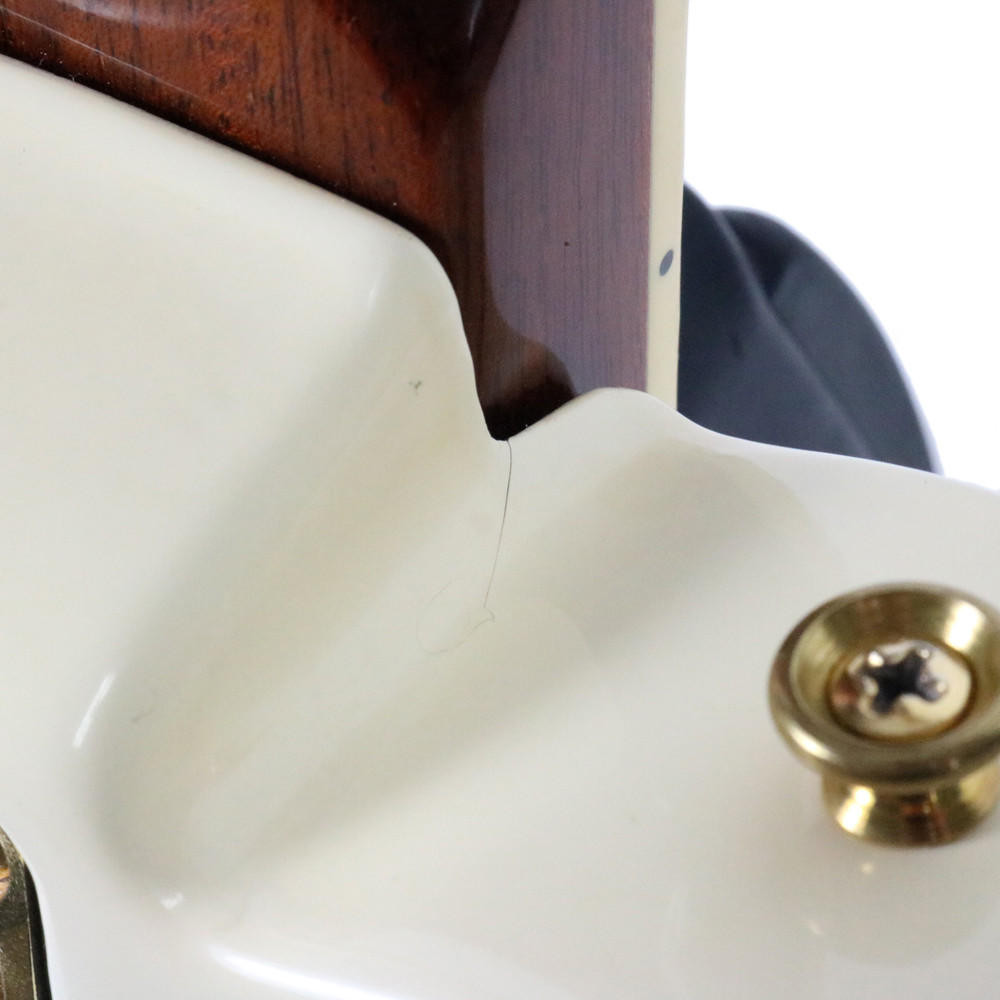 Vintage 1981 Ovation UKII 1291 White Finish | Cream City Music