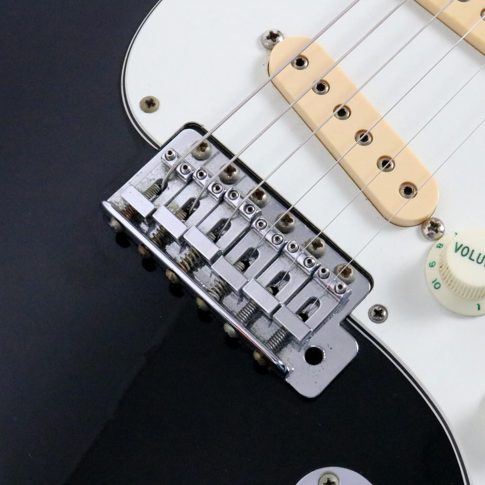 Vintage 1975 Fender Stratocaster Electric Guitar Black Finish