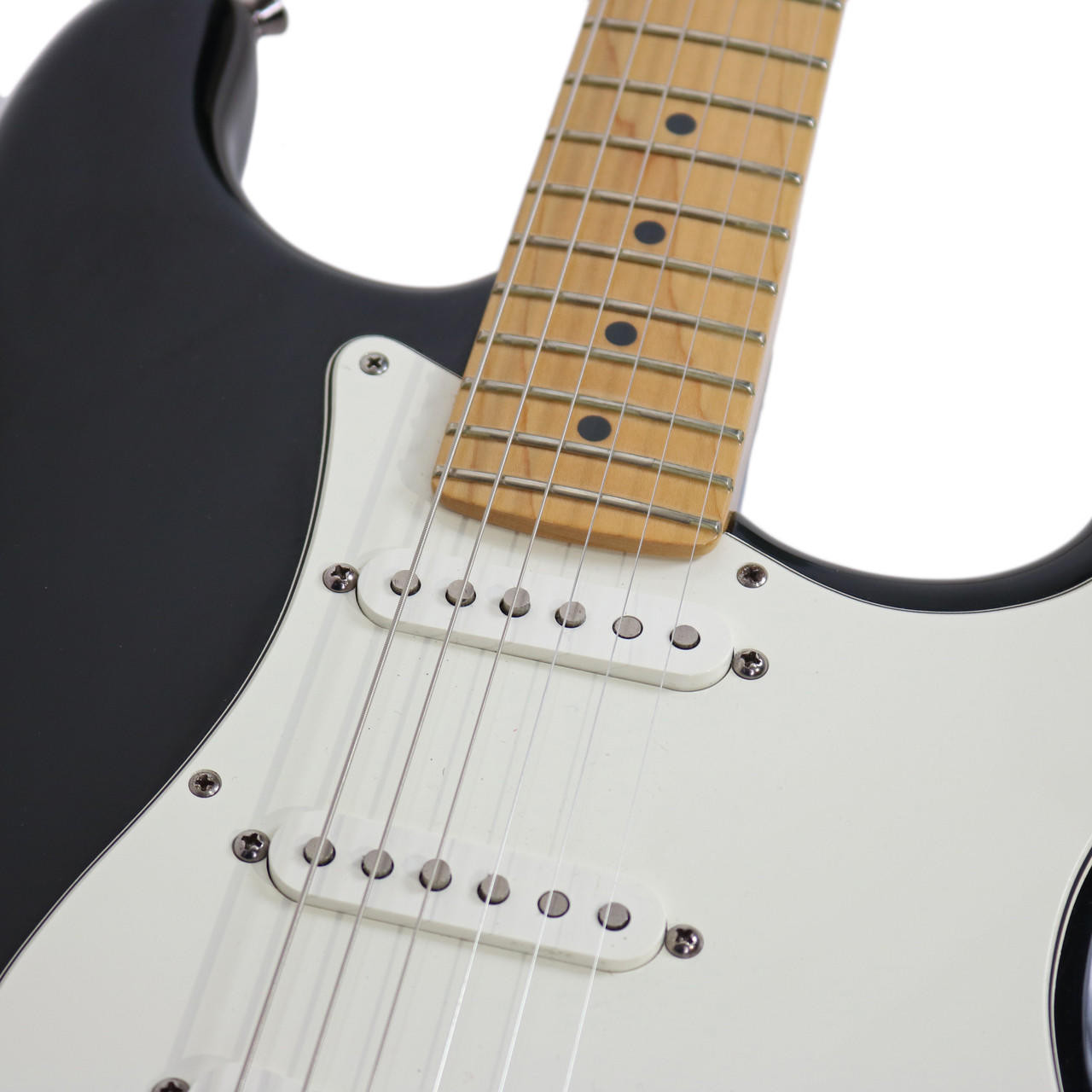 2004 Fender American Standard Stratocaster Black | Cream