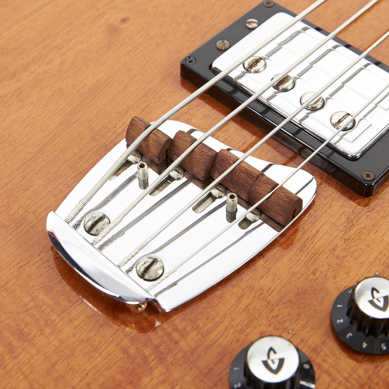 bass&giter ZZ Top Bassist Explains Why He Played Giant 17-String Bass