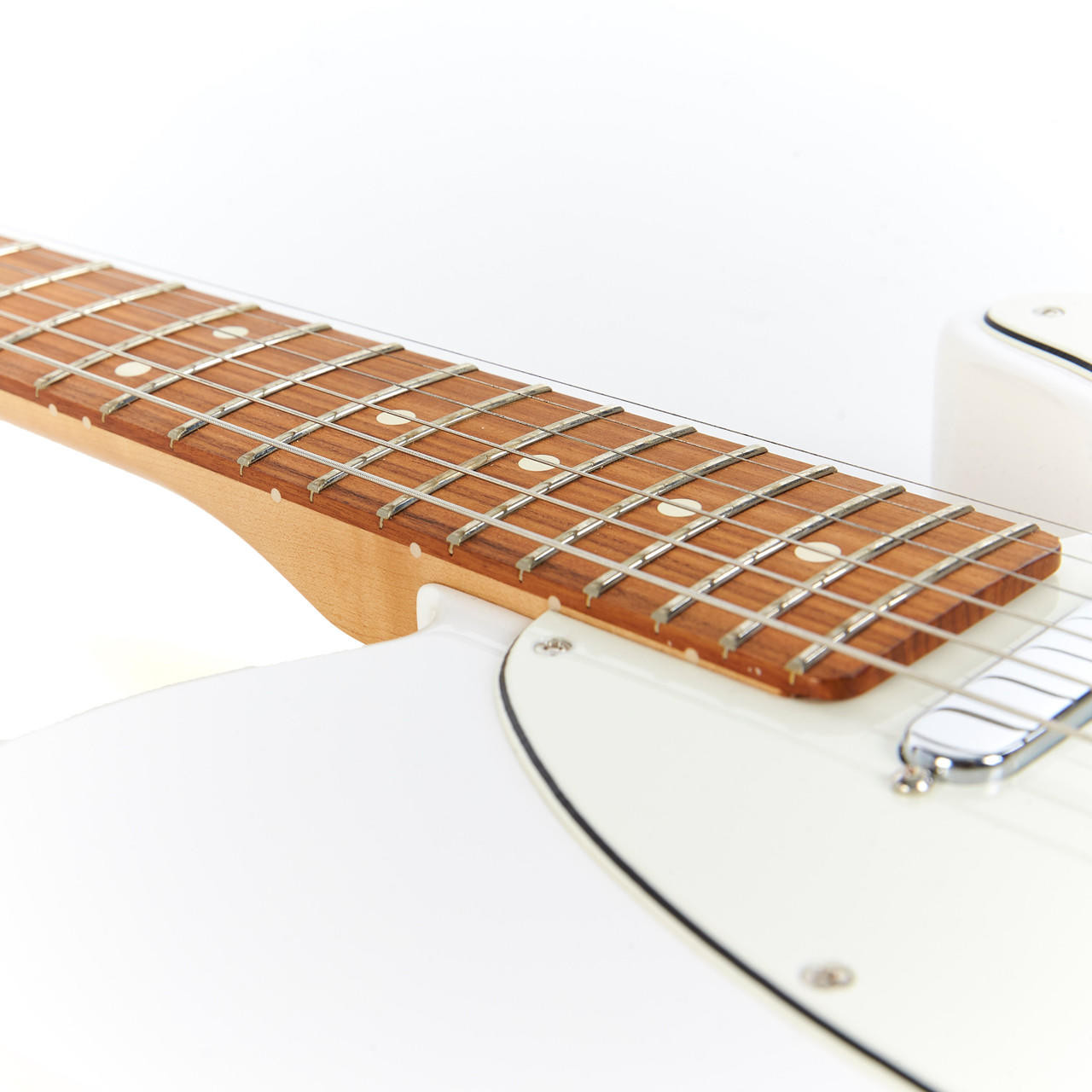 Fender Player Series Telecaster Pau Ferro Neck in Polar