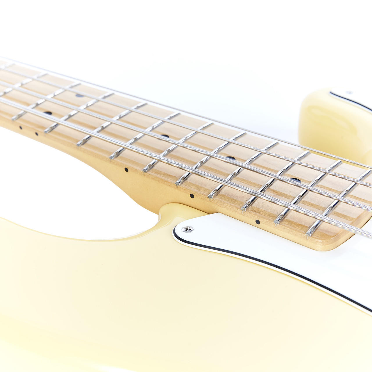 Fender Player Precision Bass Maple - Buttercream | Cream City Music