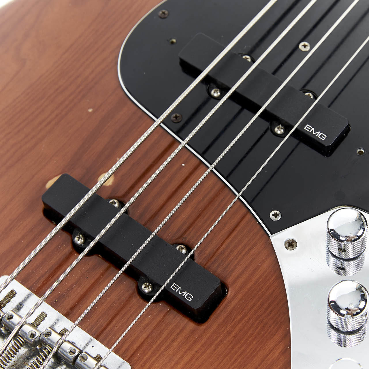 Vintage Fender Jazz Bass Walnut 1977 | Cream City Music