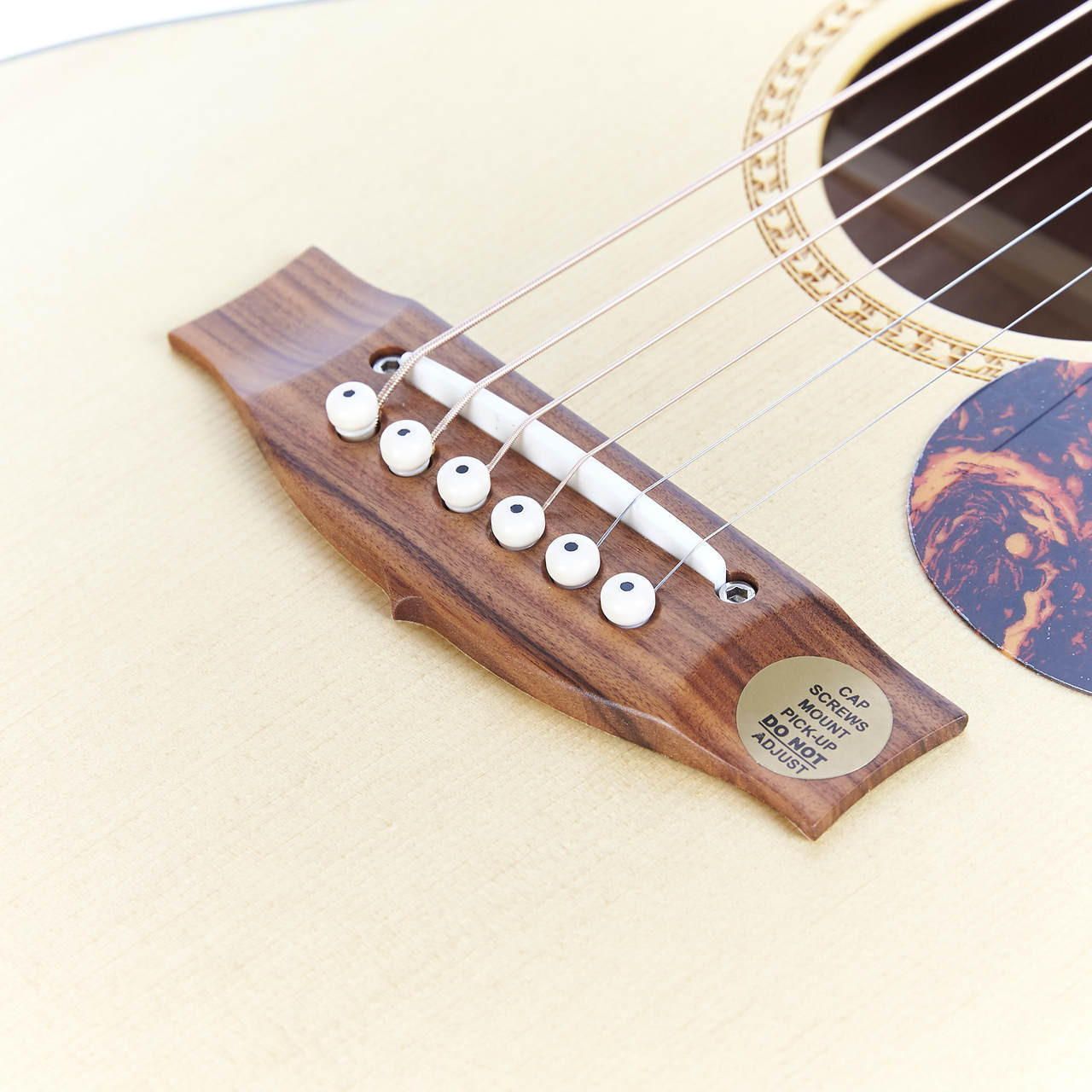 Maton EMTE Tommy Emmanuel Mini Acoustic Electric Guitar | Cream