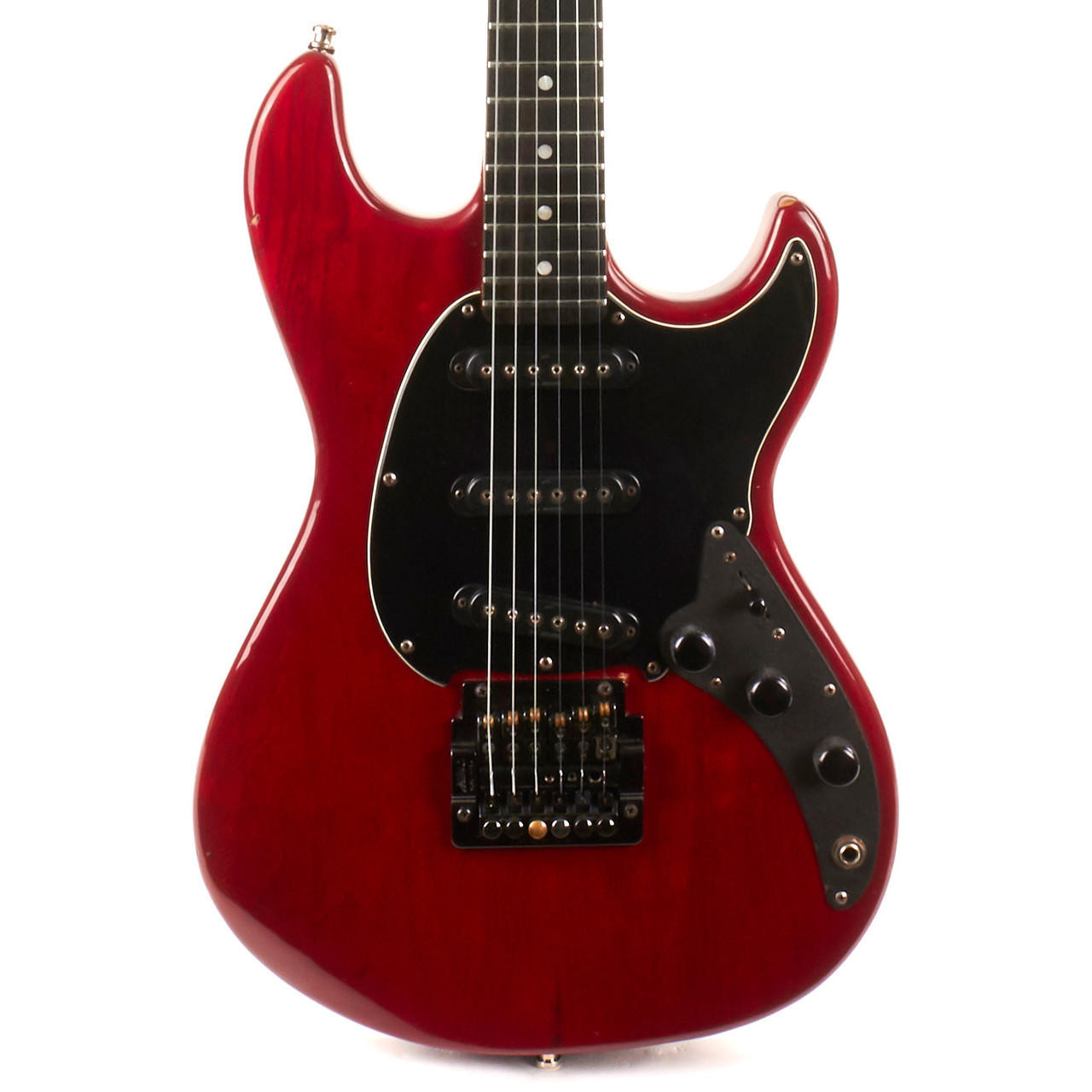 ギター G&L k.ue Used G&L Skyhawk Trans Red 1980's | Cream City Music