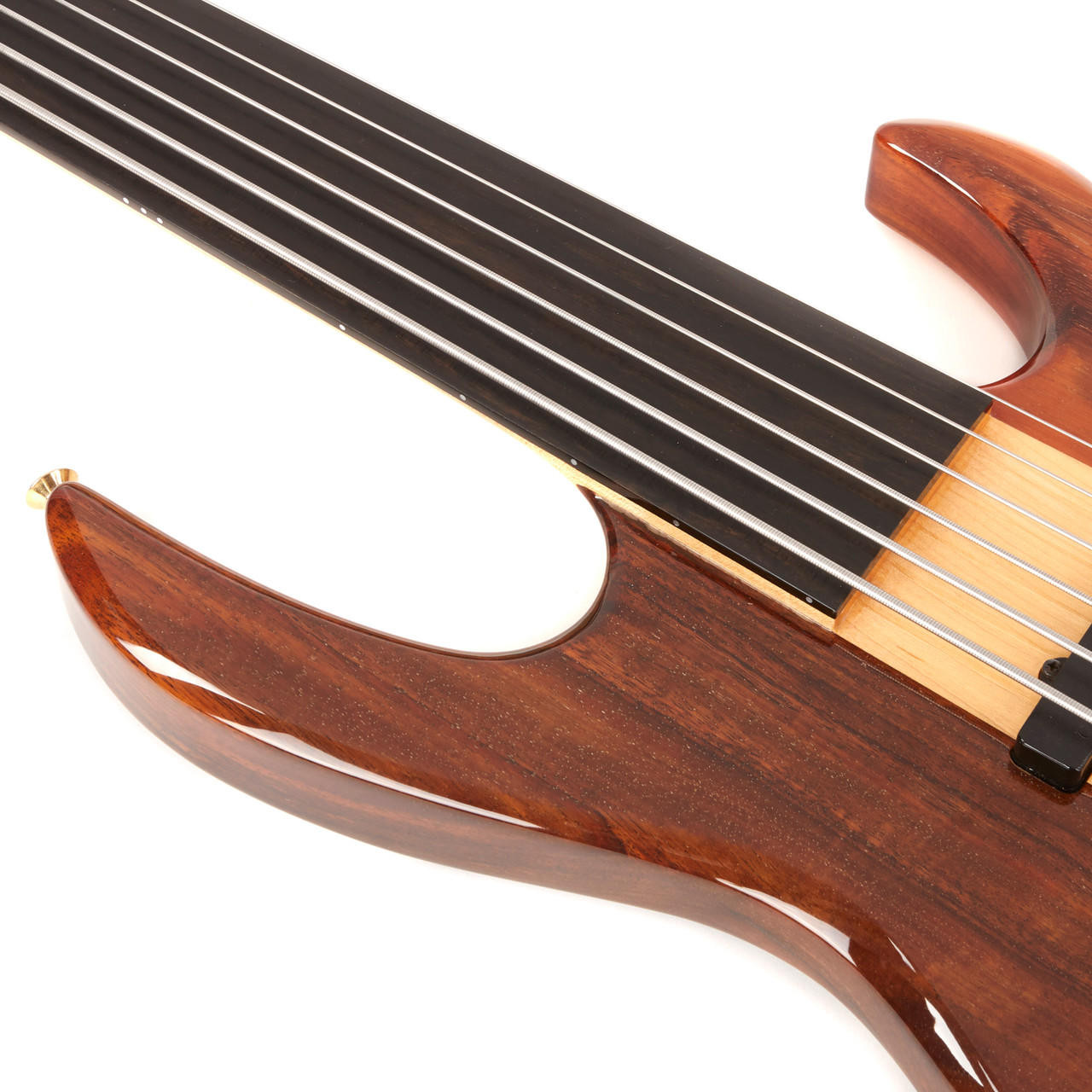 Used USA Carvin LB-76F 6-String Fretless Bass | Cream City Music