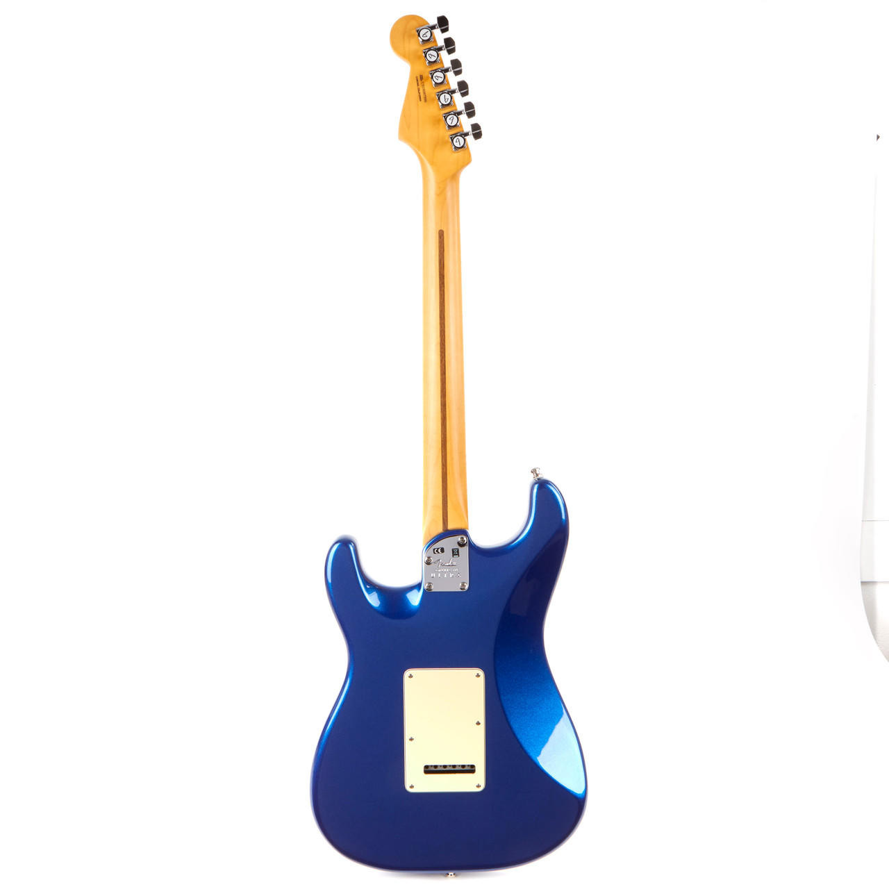 Fender American Ultra Stratocaster Maple - Cobra Blue | Cream City