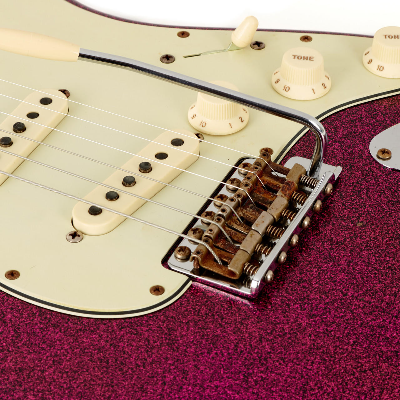 Fender Custom Shop 1961 Stratocaster Relic - Aged Magenta Sparkle 