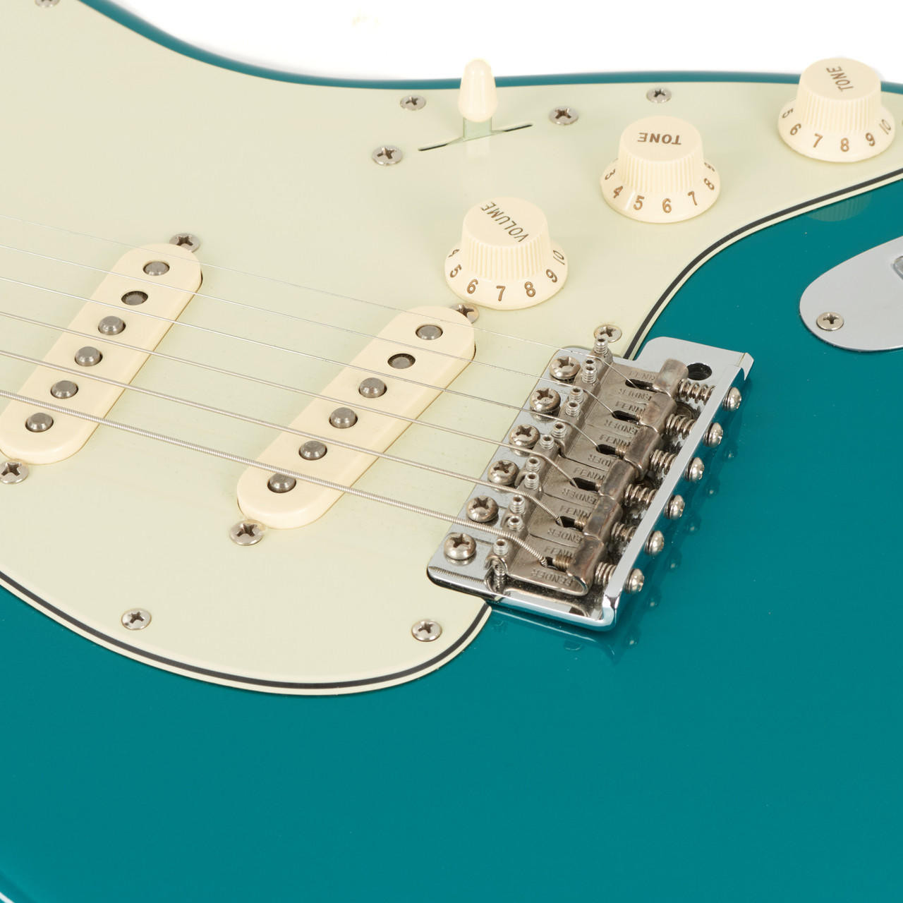 Used Fender American Vintage Reissue '62 Stratocaster Ocean
