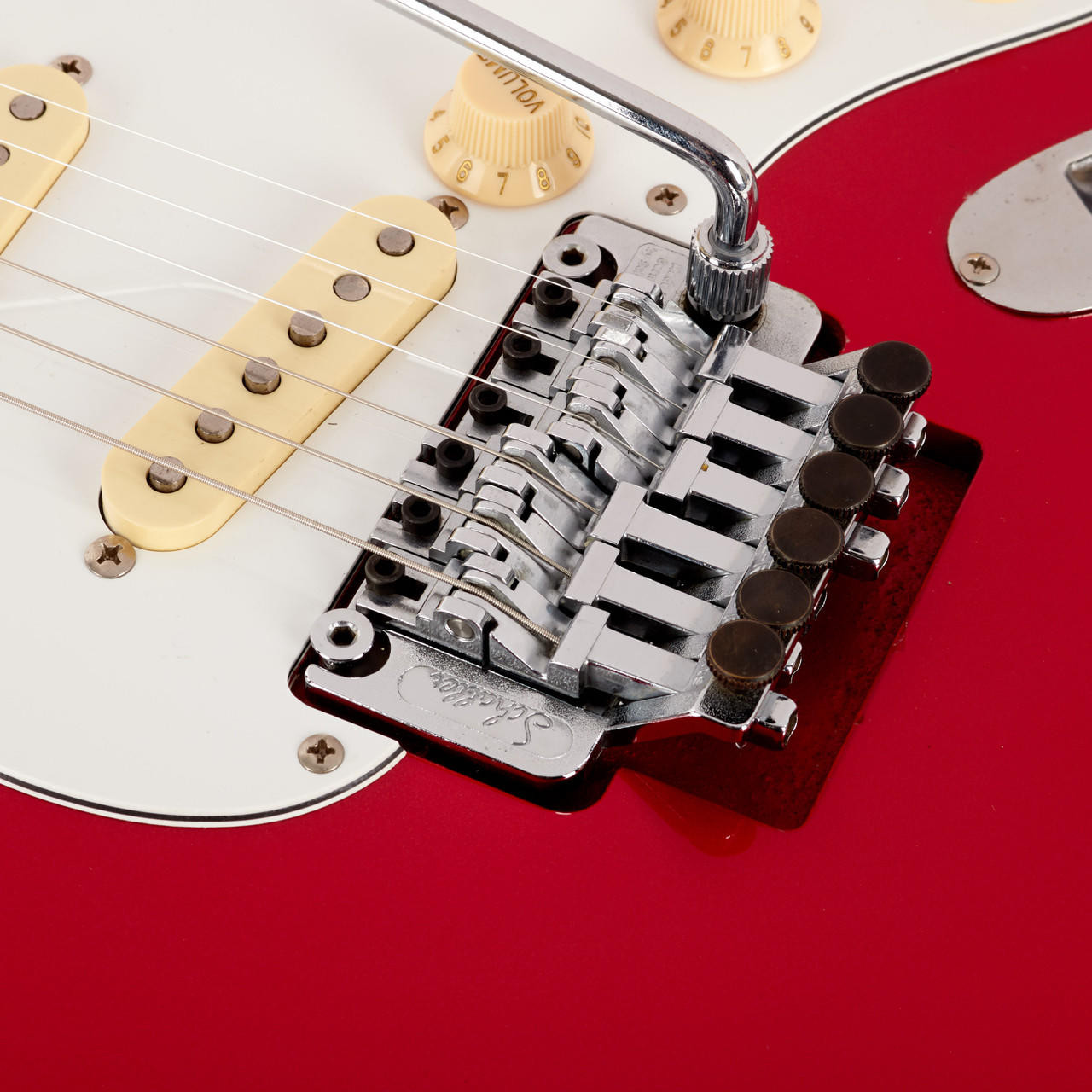 Used Fender Stratocaster Floyd Rose MIJ Metallic Red 1989 | Cream