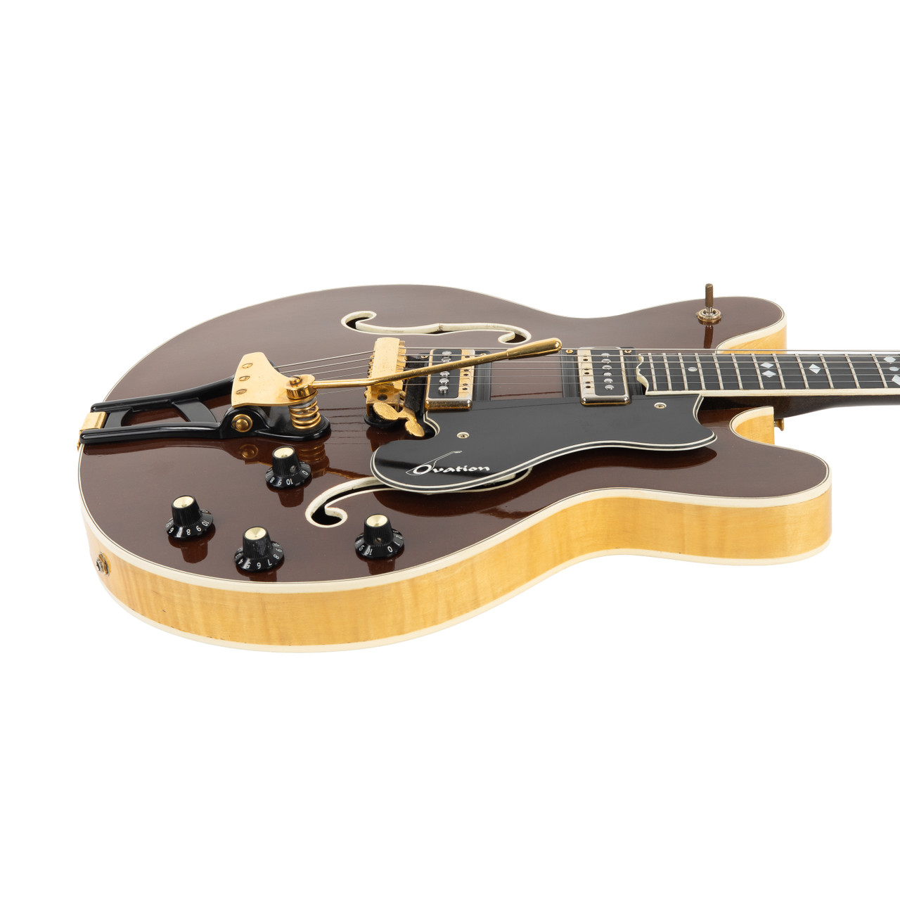 Vintage Ovation Deluxe Thunderhead 1460 Natural | Cream City