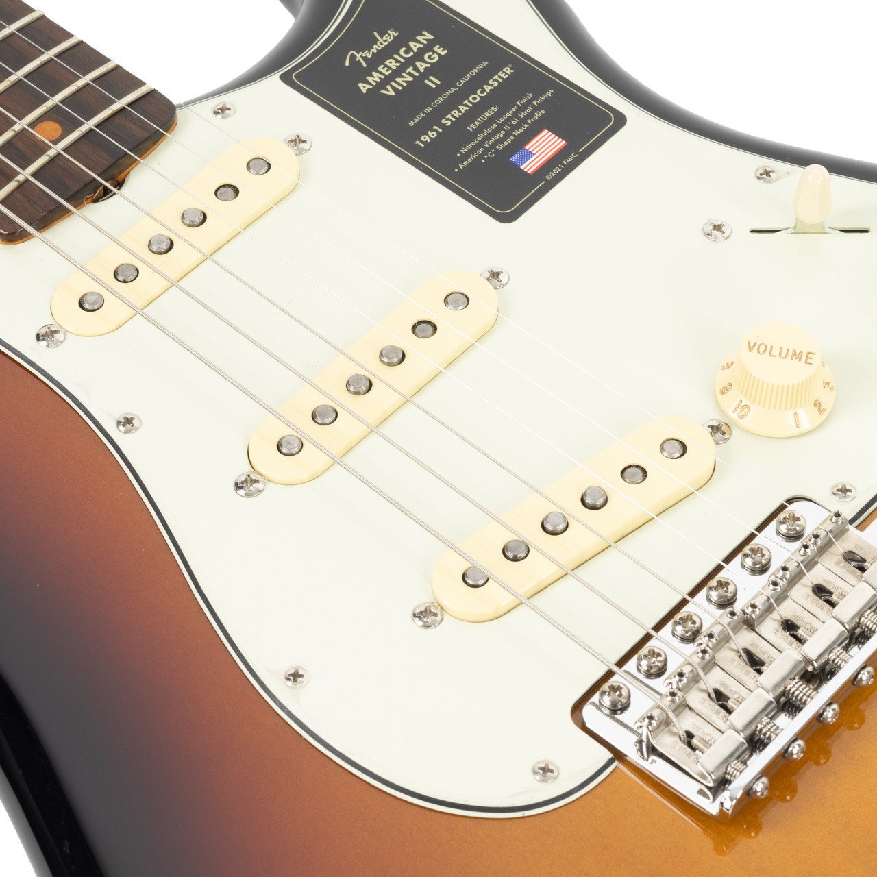 【ほぼ新品】fender American Vintage II 1961 Fender American Vintage II 1961 Stratocaster Electric Guitar