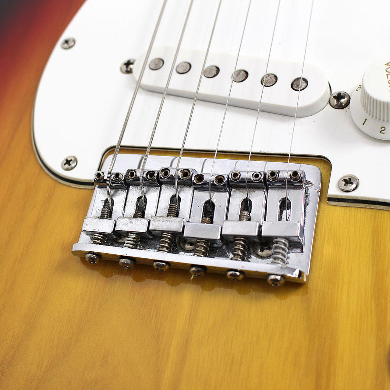 Fender Stratocaster 1977年製　ビンテージ Fender '77 Stratocaster（ビンテージ）【楽器検索デジマート】