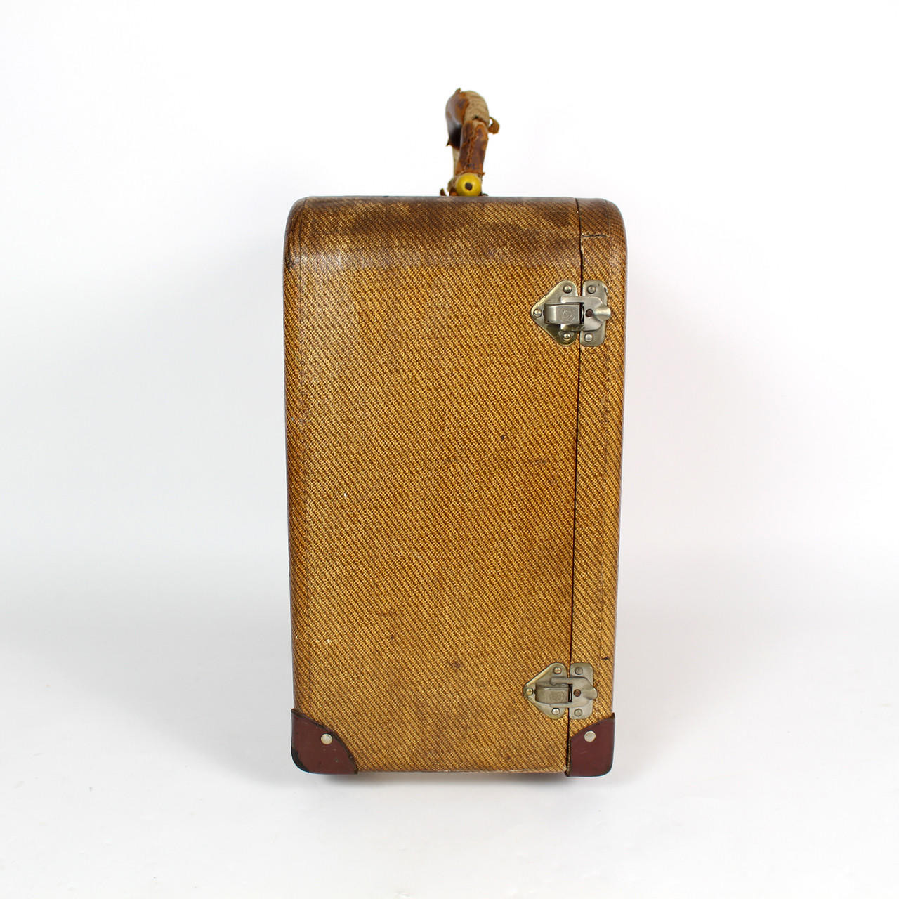 A 1940's Goyard vanity case with matching suitcase, each with tan