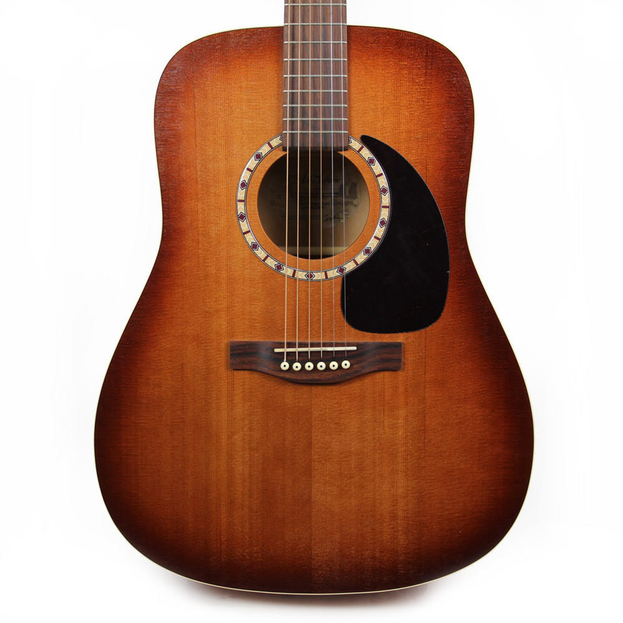 Art & Lutherie Cedar Dreadnought Acoustic Guitar in Antique Burst