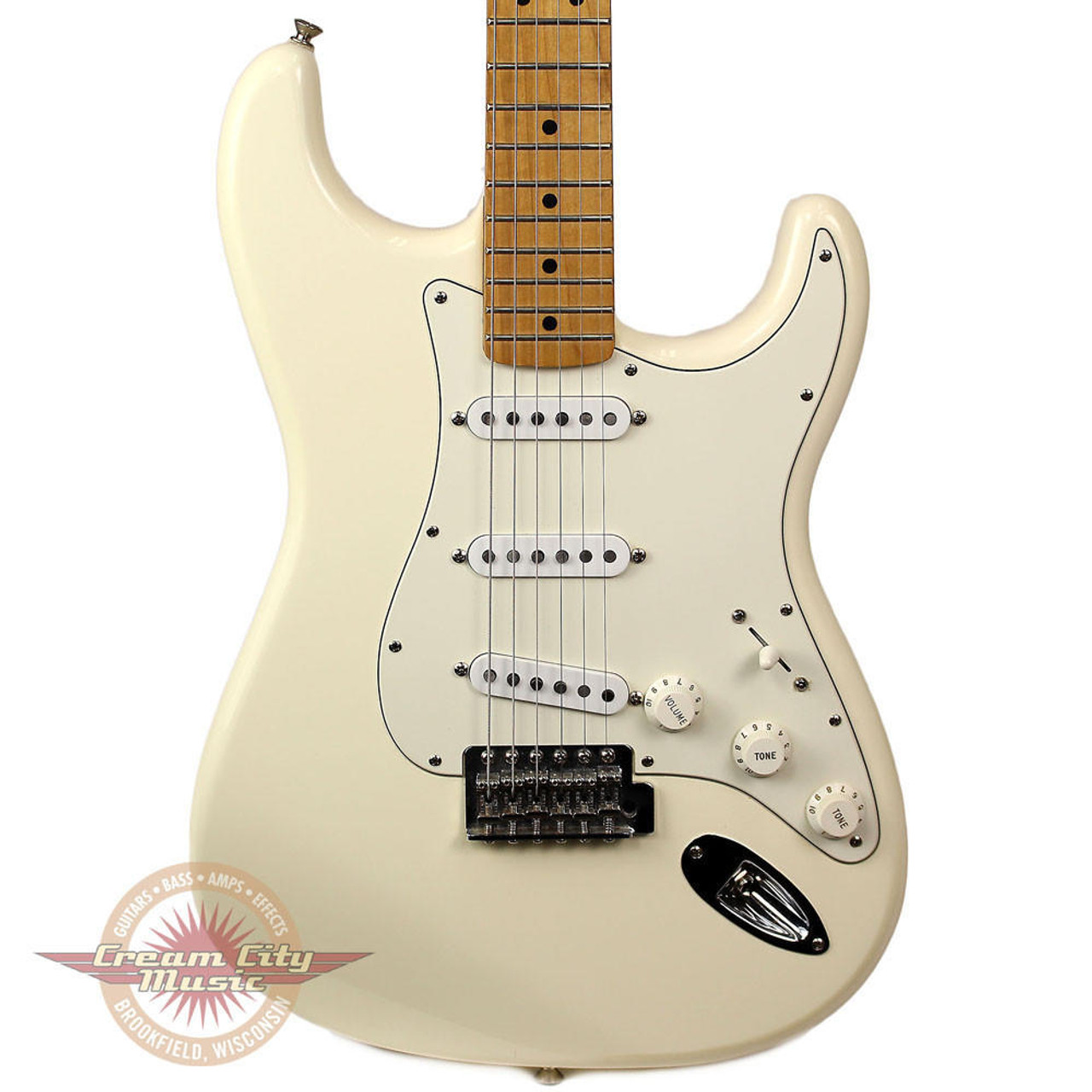 2008 Fender MIM Stratocaster Electric Guitar White