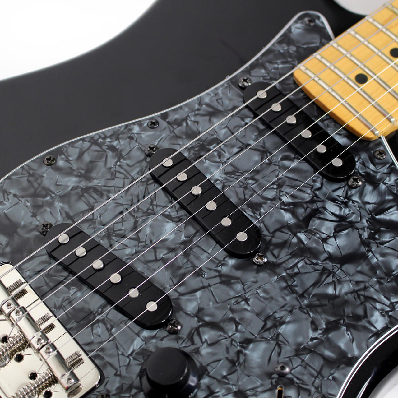 1998 Fender American Standard Stratocaster in Black | Cream