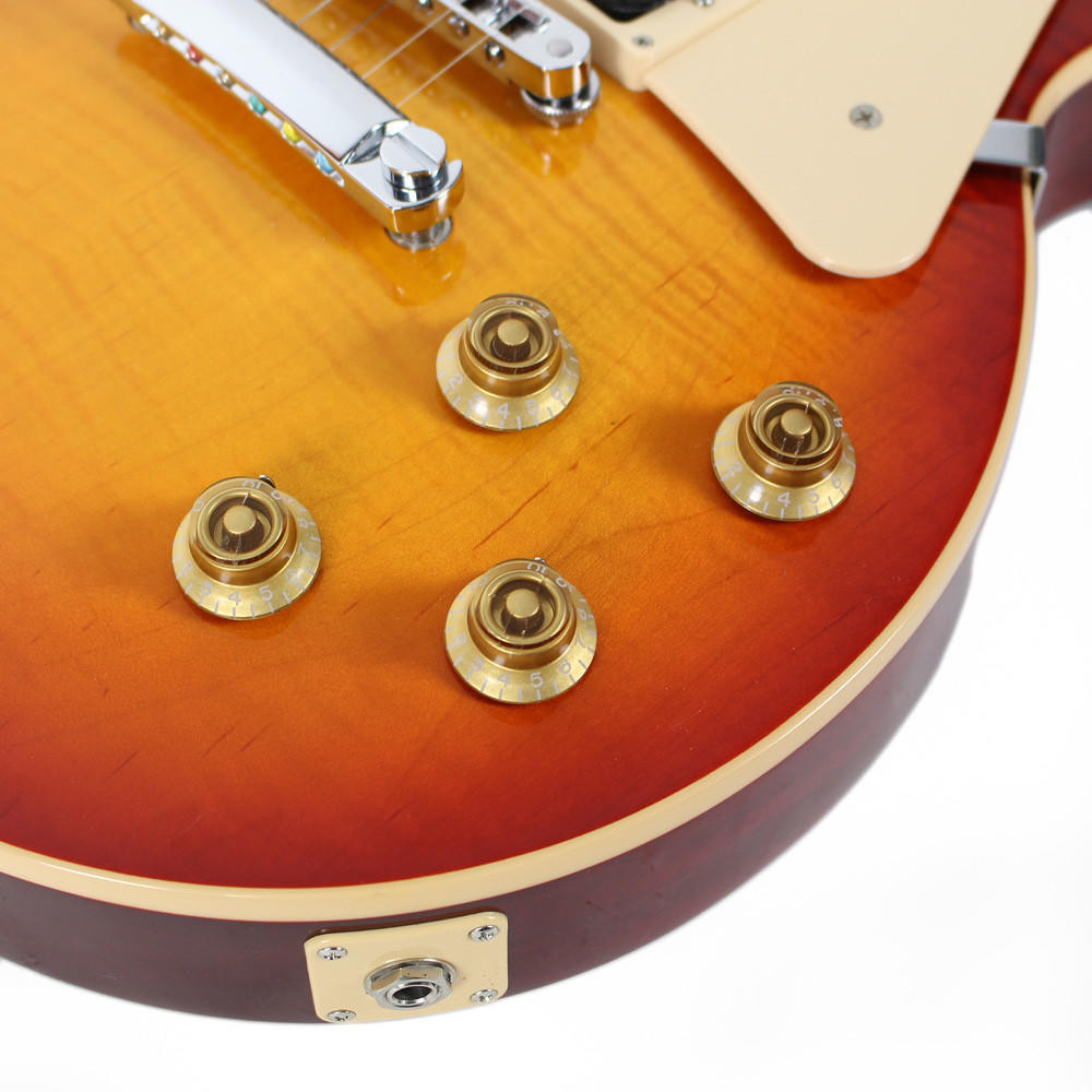 2012 Gibson Les Paul Classic in Heritage Cherry Sunburst | Cream