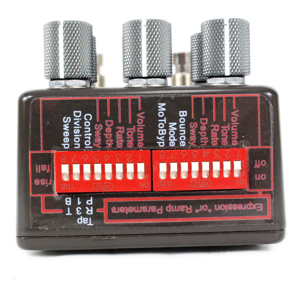 Chase Bliss Audio Gravitas Analog Tremolo Guitar Pedal | Cream