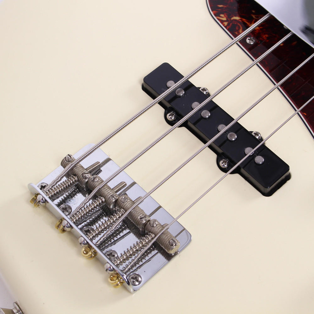 2012 Fender American Vintage '62 Jazz Bass in Olympic White