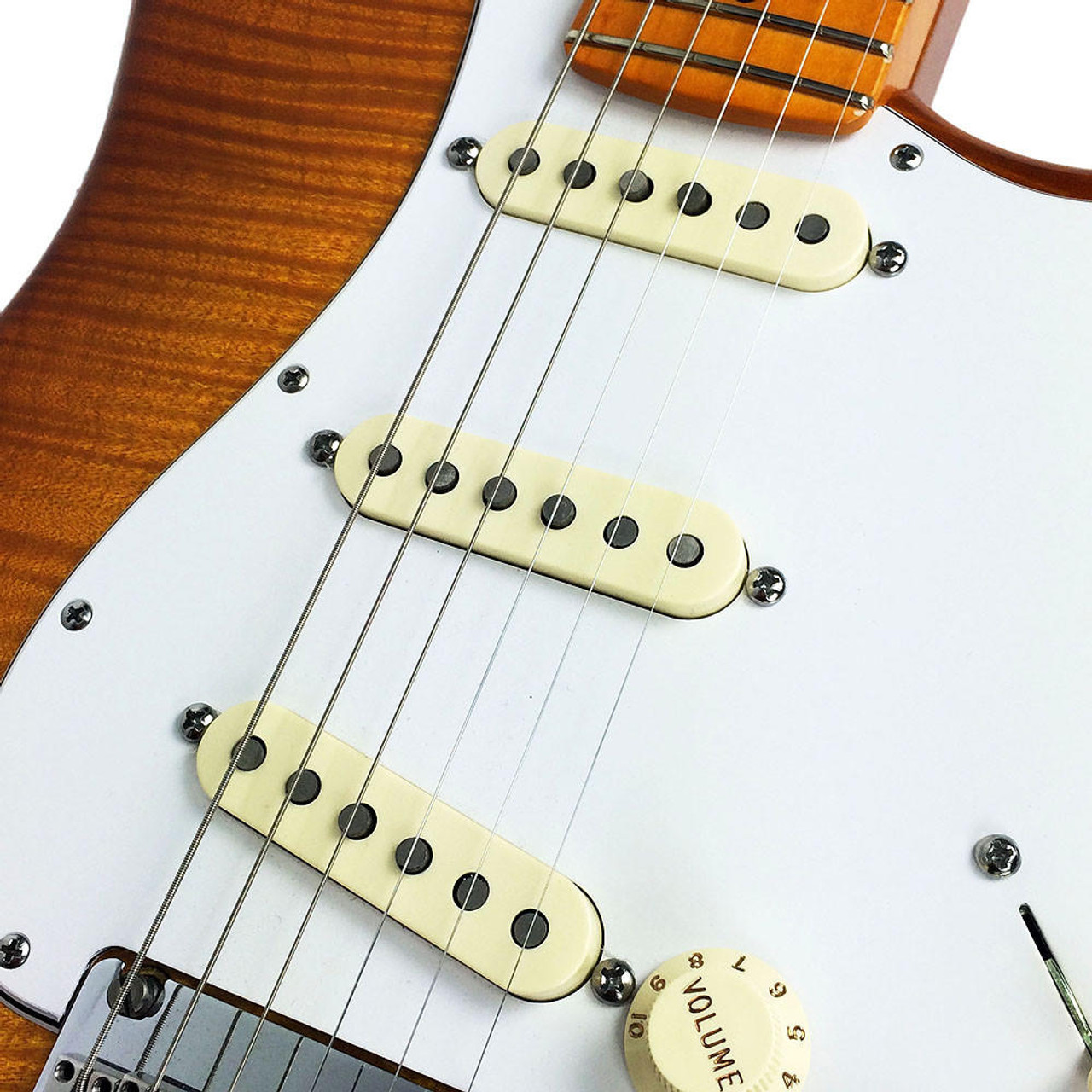2014 Fender Custom Shop Custom Deluxe Stratocaster Flame Top