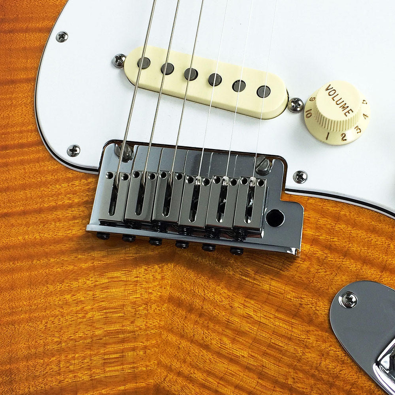 2014 Fender Custom Shop Custom Deluxe Stratocaster Flame Top
