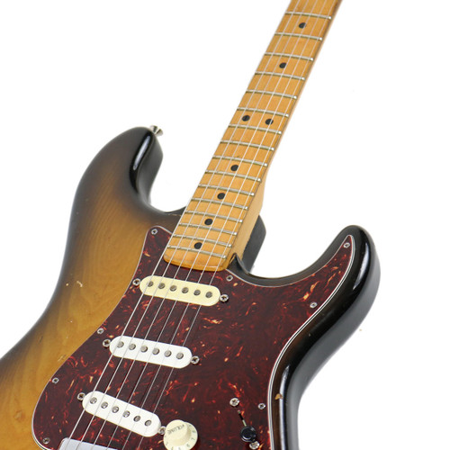 Vintage 1976 Fender Stratocaster Hardtail Sunburst