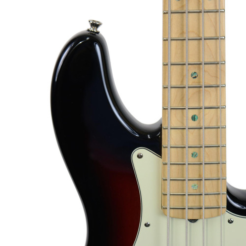 2005 Fender American Deluxe Jazz Bass Sunburst