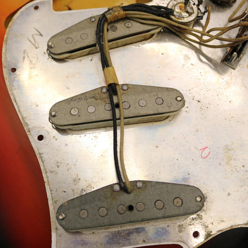 Vintage 1965 Fender Stratocaster Sunburst