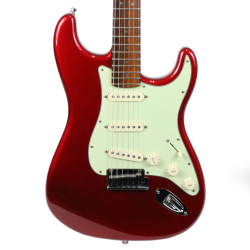 2000 Fender American Deluxe Stratocaster Electric Guitar Candy Apple Red