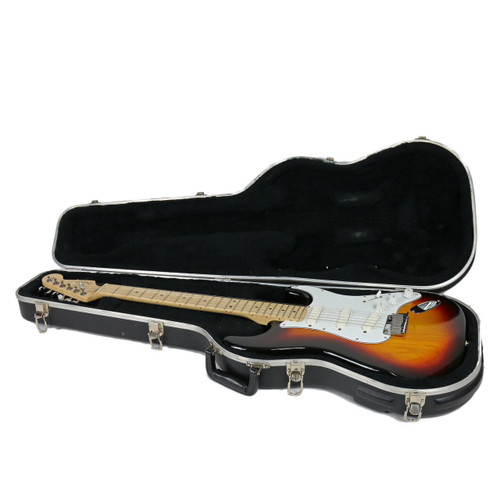 2005 Fender Stratocaster w/EMG���s Sunburst