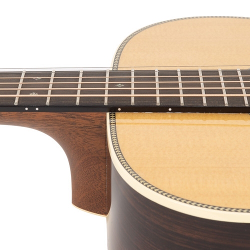 Martin 000-28 Standard Series Acoustic Guitar - Natural