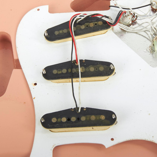 Used Fender Vintage Reissue Stratocaster MIJ Shell Pink 1996