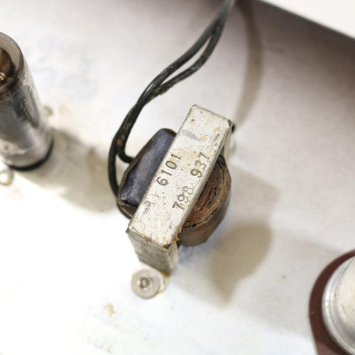 Vintage Magnatone Model 111 3W 1x8 Tube Combo Amp - 1959