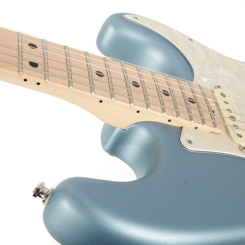 Used Fender American Elite Stratocaster Satin Ice Blue Metallic 2018