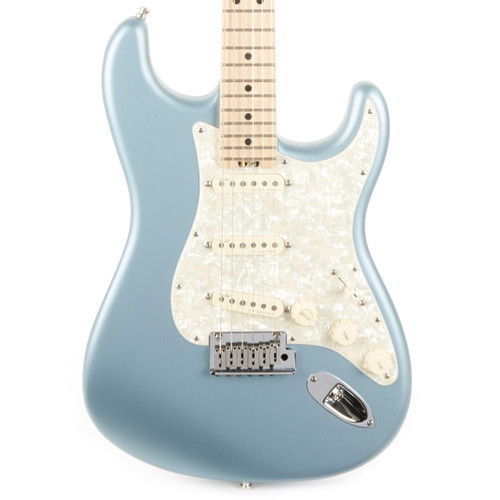 Used Fender American Elite Stratocaster Satin Ice Blue Metallic 2018